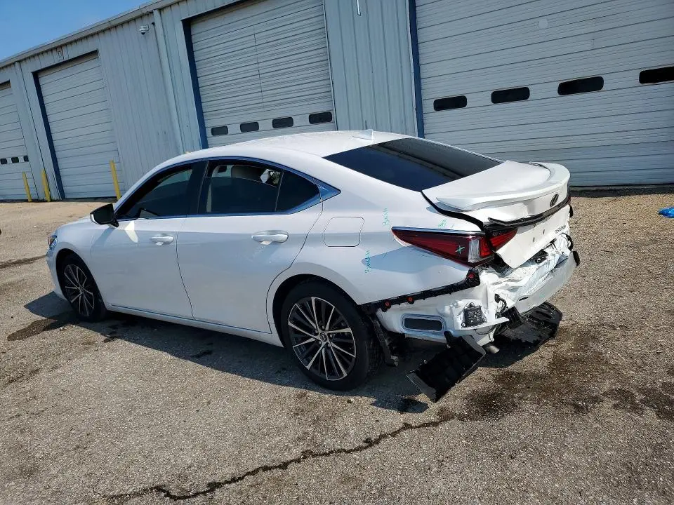 2025 LEXUS ES 300H BASE  