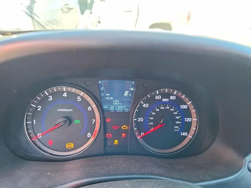 2014 HYUNDAI ACCENT GS  