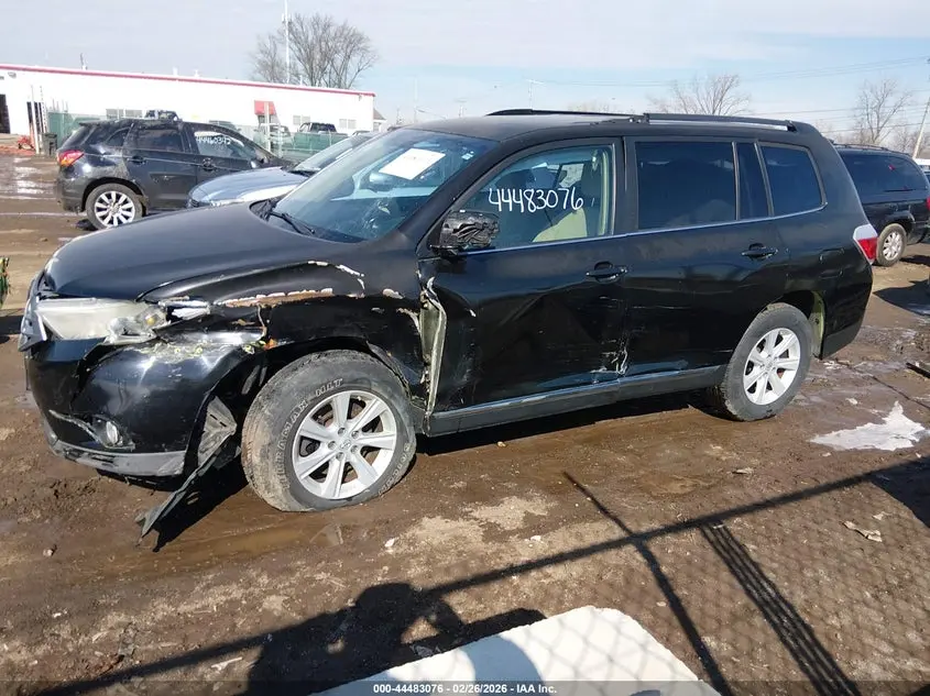 2013 TOYOTA HIGHLANDER BASE PLUS V6