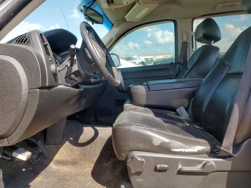 2011 CHEVROLET SILVERADO C1500 LT  