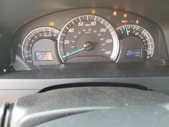 2014 TOYOTA CAMRY SE  