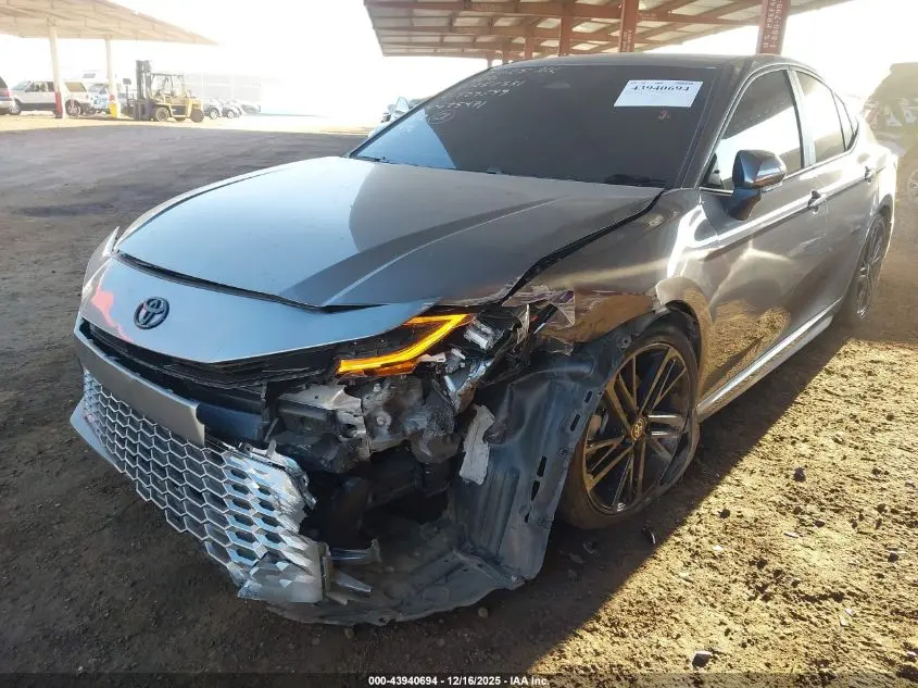 2025 TOYOTA CAMRY XSE