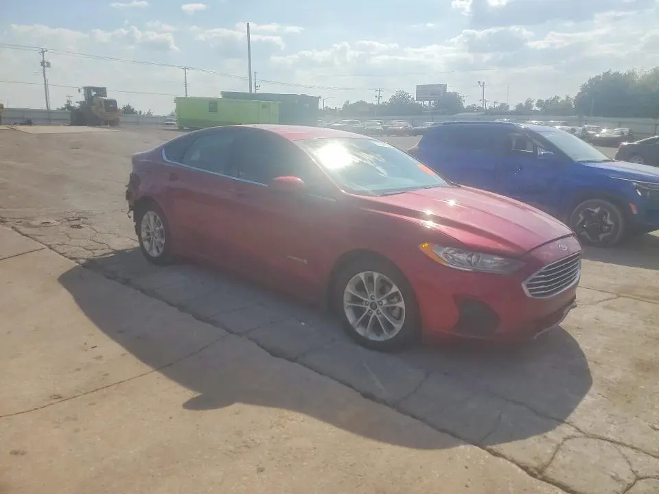 2019 FORD FUSION SE  