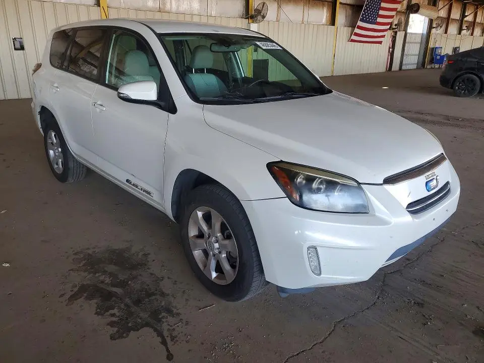 2013 TOYOTA RAV4 EV BASE  