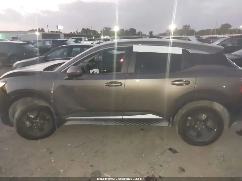 2025 NISSAN KICKS SV FWD