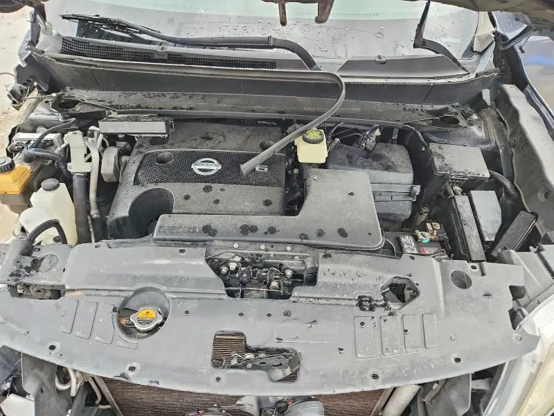2014 NISSAN PATHFINDER SV  
