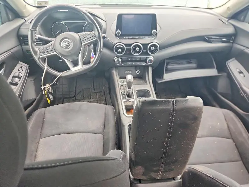 2022 NISSAN SENTRA SV  