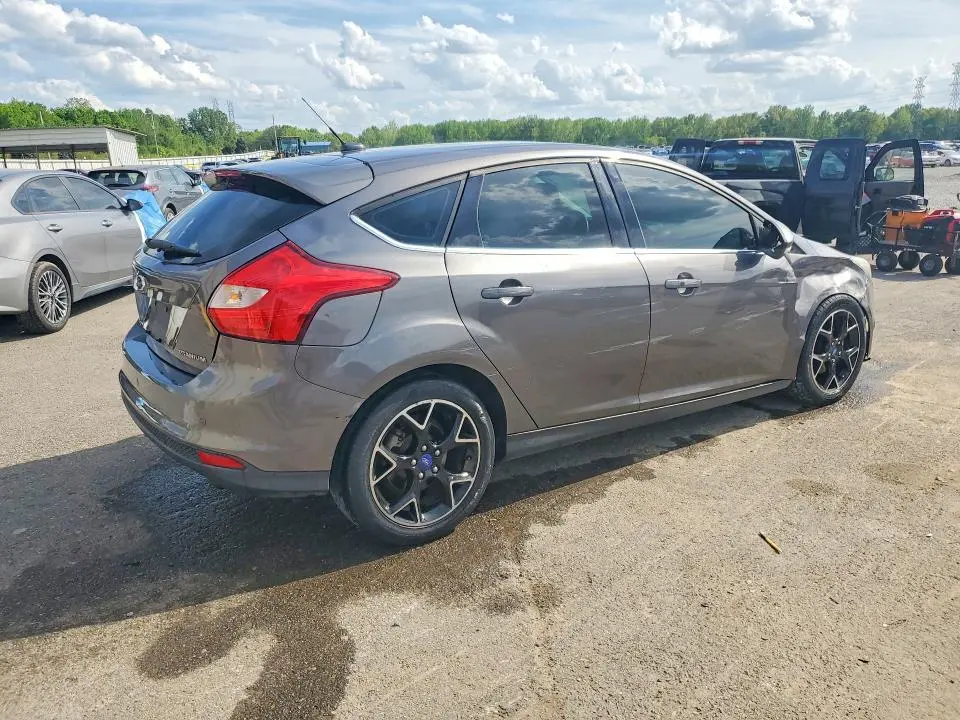 2012 FORD FOCUS TITANIUM  