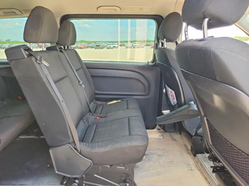 2019 MERCEDES-BENZ METRIS   