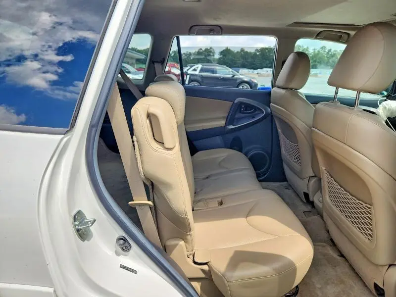 2011 TOYOTA RAV4 LIMITED  