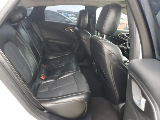2015 CHRYSLER 200 C  