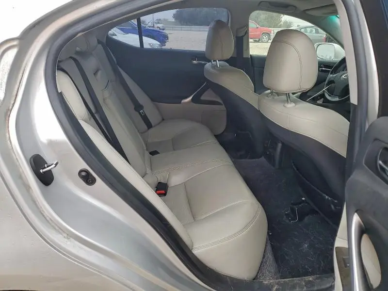 2010 LEXUS IS 250  