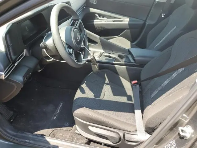 2024 HYUNDAI ELANTRA SE