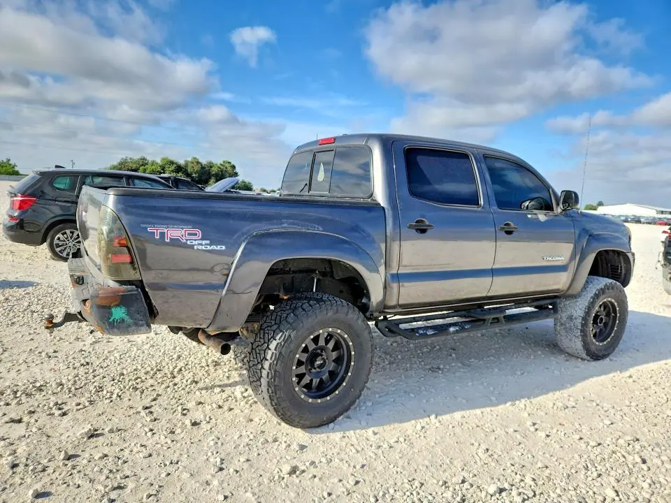 2011 TOYOTA TACOMA DOUBLE CAB PRERUNNER  