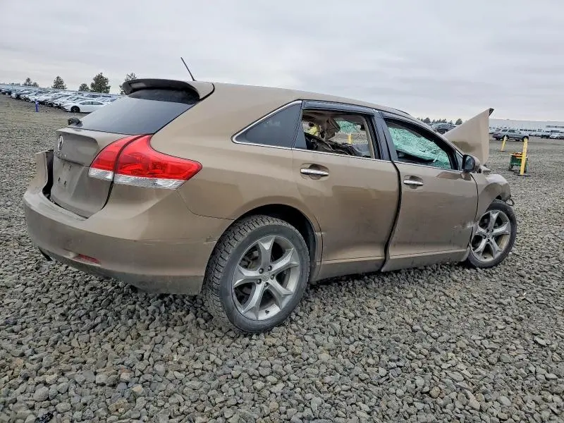 2010 TOYOTA VENZA   