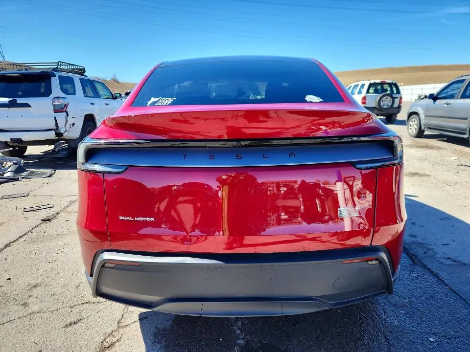 2026 TESLA MODEL Y   