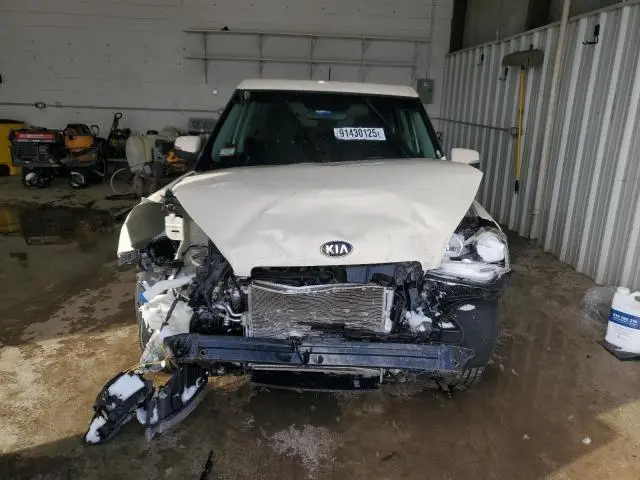 2013 KIA SOUL +  
