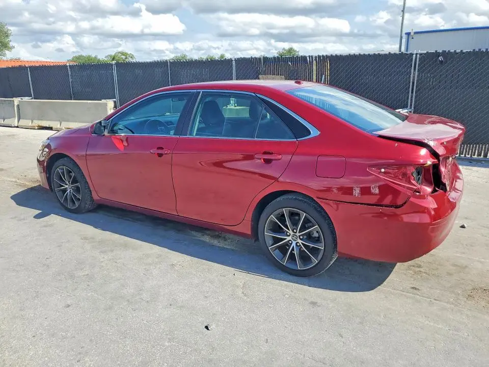 2015 TOYOTA CAMRY XSE  
