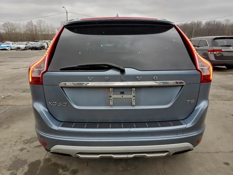 2017 VOLVO XC60 T5 DYNAMIC  