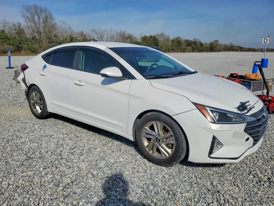 2019 HYUNDAI ELANTRA SEL  