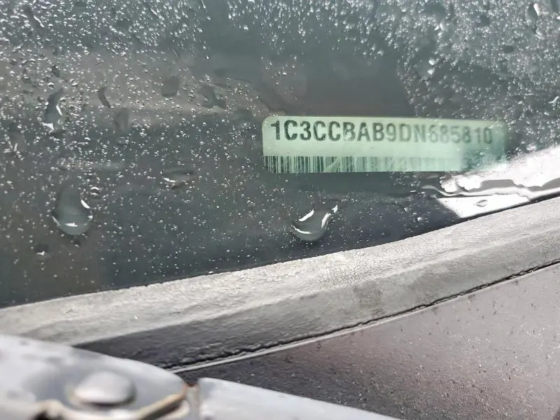 2013 CHRYSLER 200 LX  