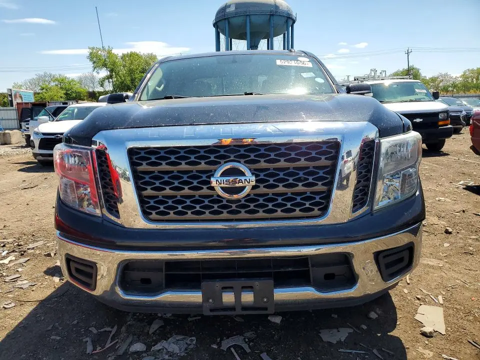 2017 NISSAN TITAN S  