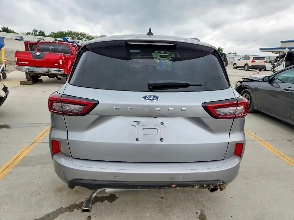 2024 FORD ESCAPE ST LINE  
