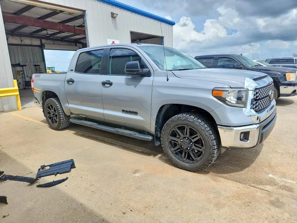 2019 TOYOTA TUNDRA CREWMAX SR5  