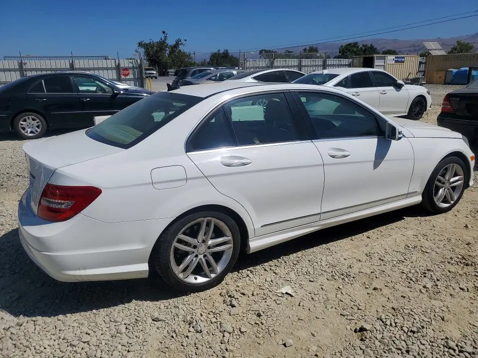 2013 MERCEDES-BENZ C 250  