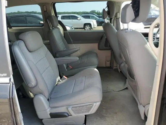 2010 CHRYSLER TOWN & COUNTRY TOURING  