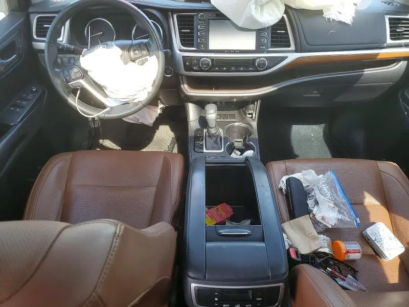 2017 TOYOTA HIGHLANDER LIMITED  