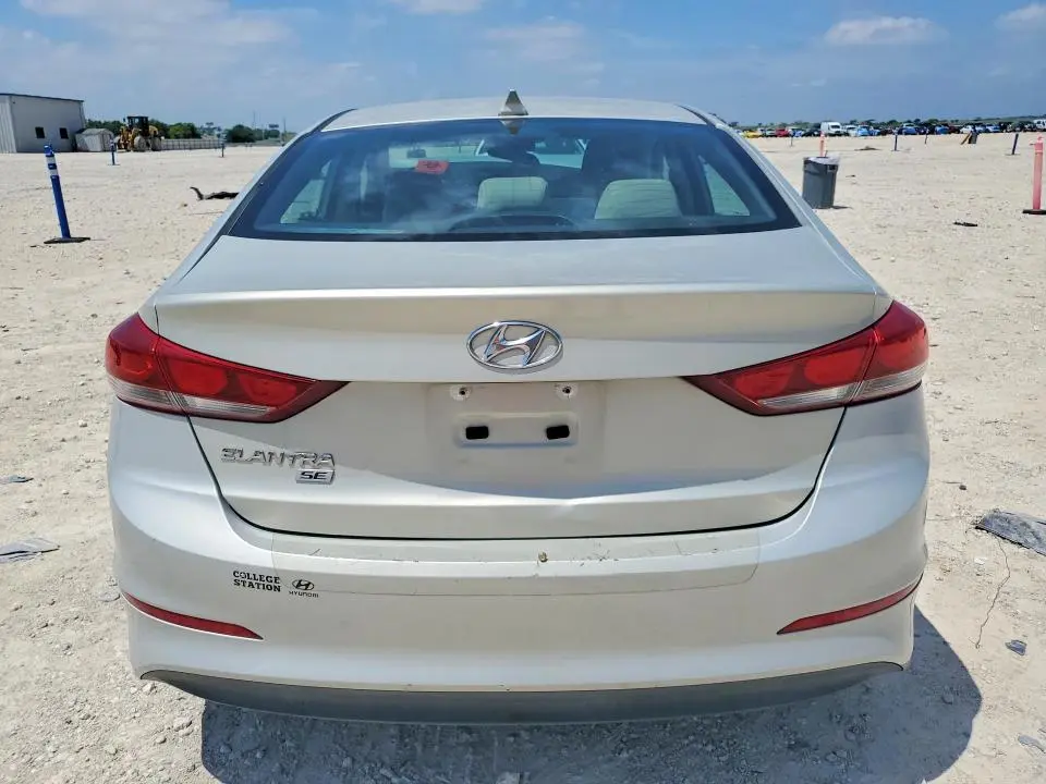 2017 HYUNDAI ELANTRA SE  