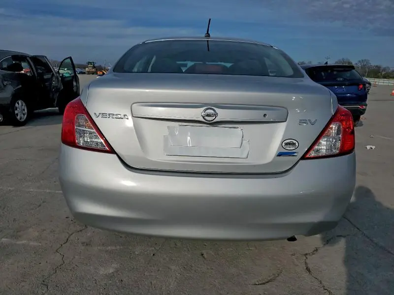 2014 NISSAN VERSA S  