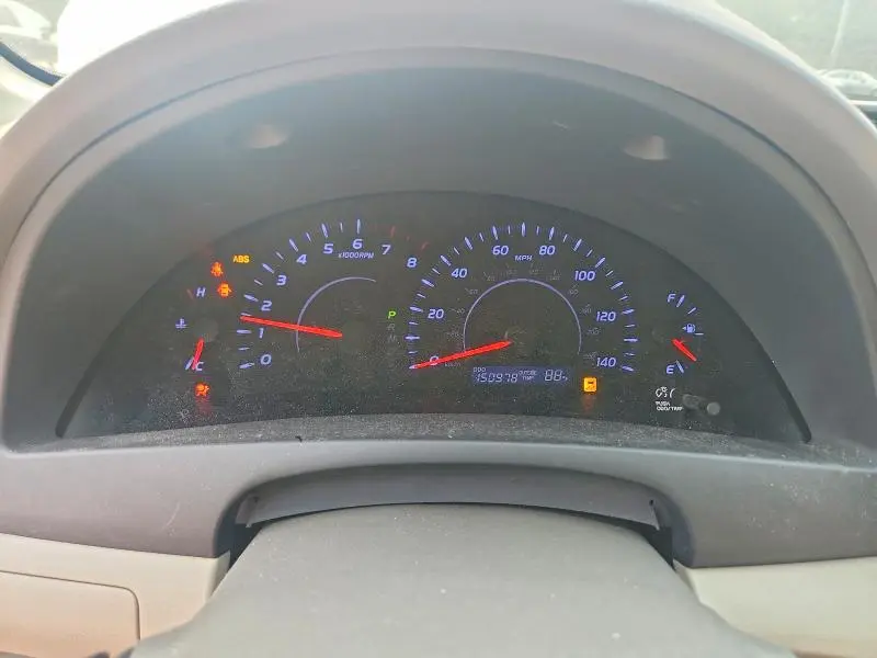 2010 TOYOTA CAMRY LE  