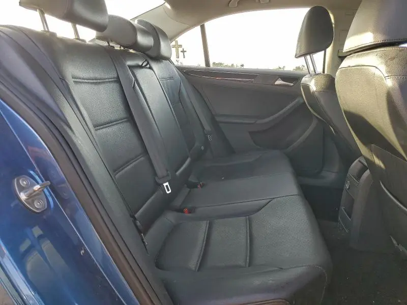 2016 VOLKSWAGEN JETTA SEL  