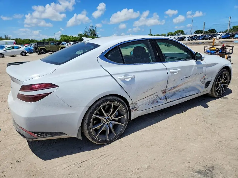 2025 GENESIS G70 2.5T STANDARD  