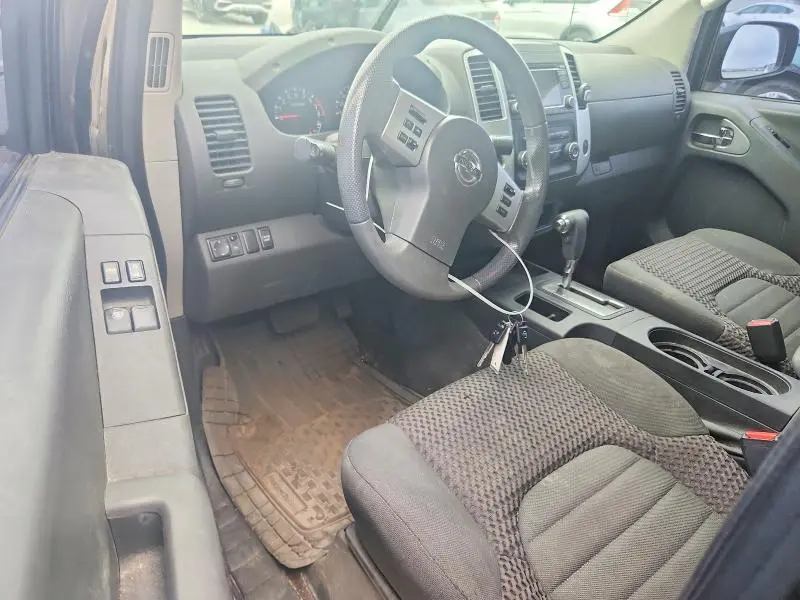 2015 NISSAN FRONTIER SV V6  