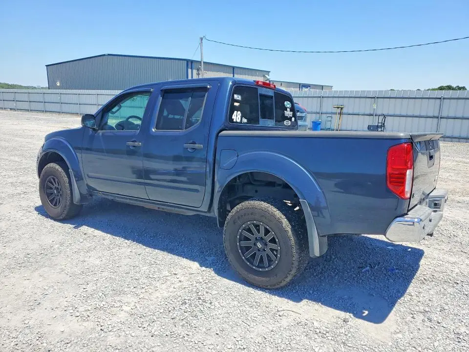 2016 NISSAN FRONTIER SV  