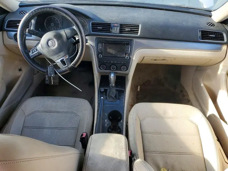 2015 VOLKSWAGEN PASSAT S  