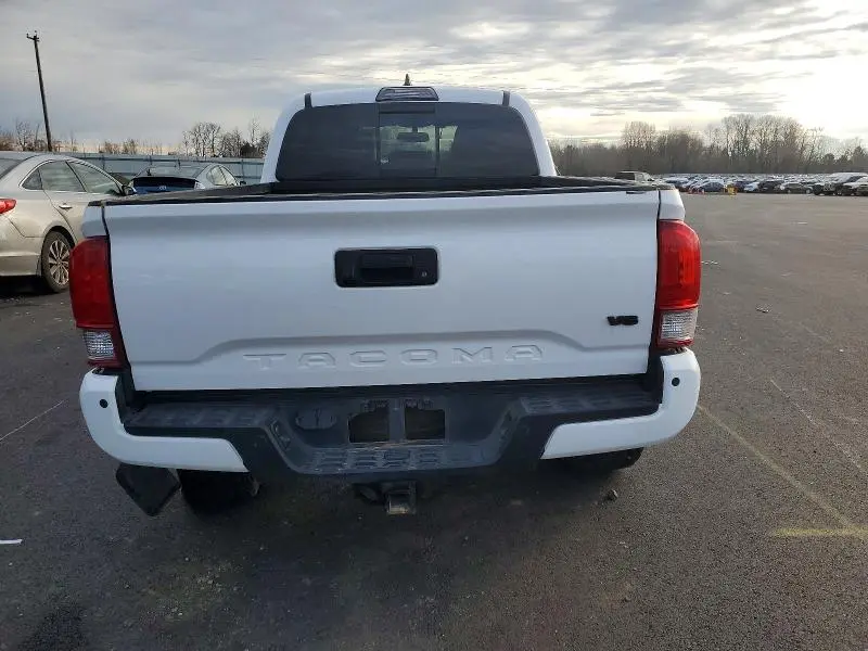 2017 TOYOTA TACOMA DOUBLE CAB  