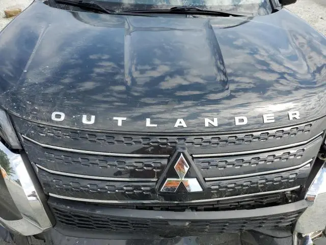 2024 MITSUBISHI OUTLANDER SE  