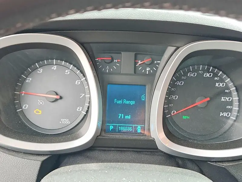 2011 CHEVROLET EQUINOX LT  