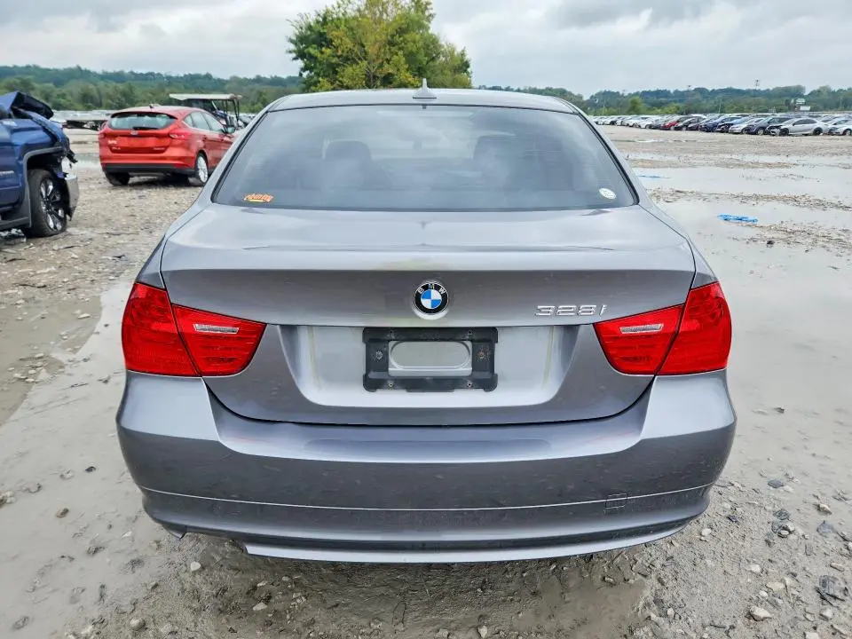 2011 BMW 328 XI  