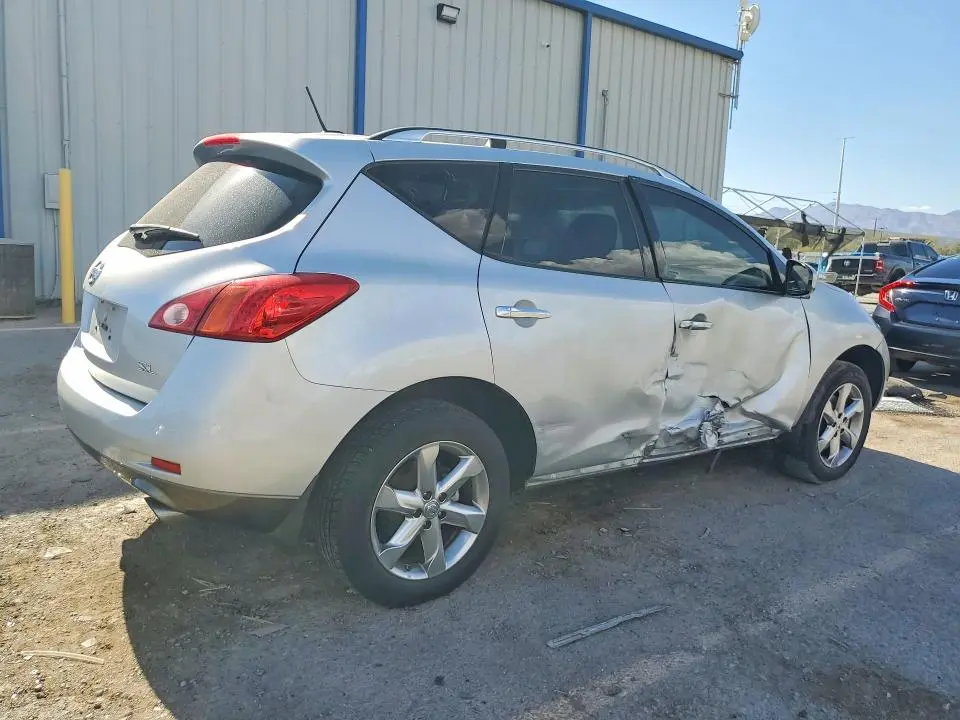 2010 NISSAN MURANO S  