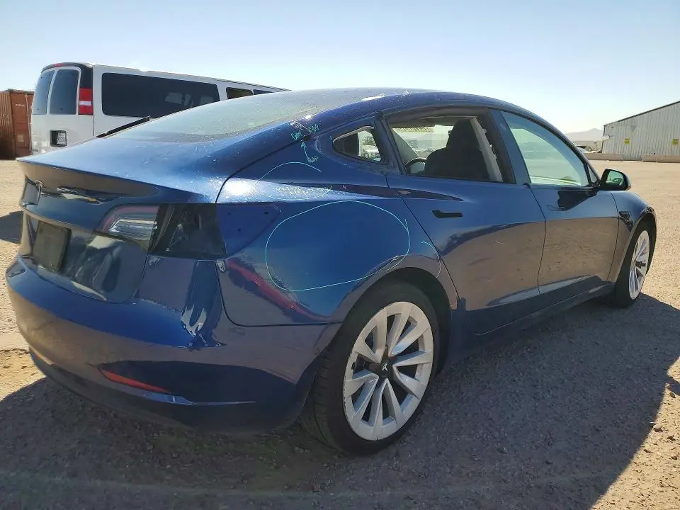 2022 TESLA MODEL 3   