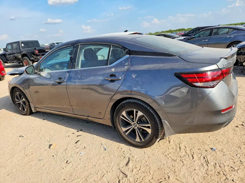 2022 NISSAN SENTRA SV  