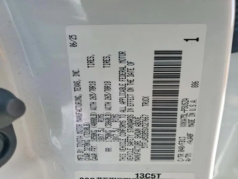 2025 TOYOTA TUNDRA SR5  