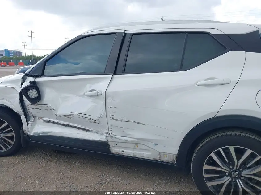 2021 NISSAN KICKS SV XTRONIC CVT