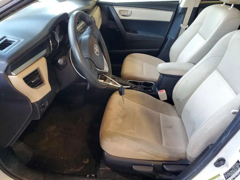 2015 TOYOTA COROLLA LE PLUS  