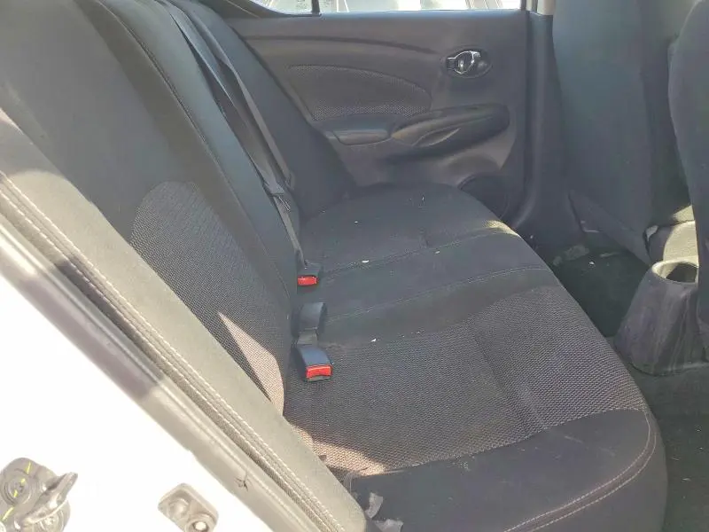 2019 NISSAN VERSA SV  